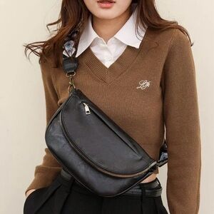 Stylish Black Crossbody Bag w/ Guitar Strap